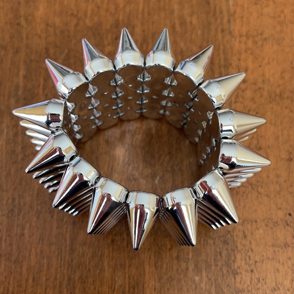 COPY - Metallic Spike Bracelet - Picture 2 of 3